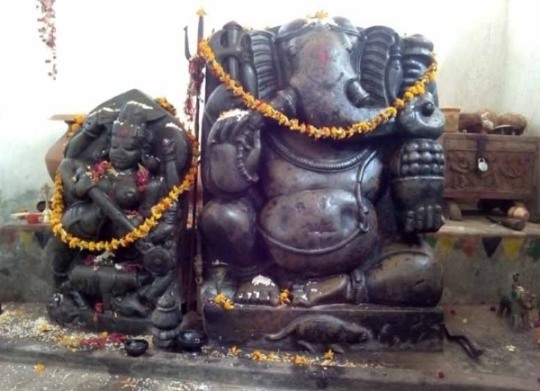 Ganesh Chaturthi 2022 : बस्तर में शताब्दियों पुरानी पाषाण प्रतिमाओं में एक राजबेड़ा का आकर्षक गणपति