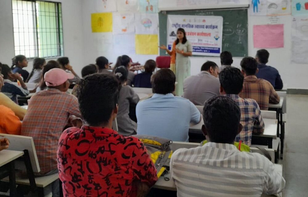 विद्यार्थियों के लिए हुई तनाव प्रबंधन पर कार्यशाला, सकारात्मक विचार नकारात्मक विचार को समाप्त कर देते हैं – डॉ. तुर्रे