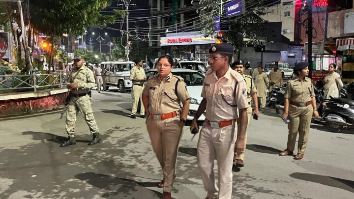 BILASPUR POLICE द्वारा किया गया फ़्लैग मार्च व चलाया गया चेकिंग अभियान, शहर के सभी मुख्य चौक चौराहों पर किया गया भ्रमण