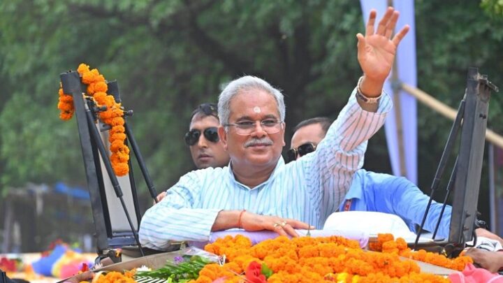 CM Bhupesh Baghel का सारंगढ़ पहुँचने पर हुआ भव्य स्वागत