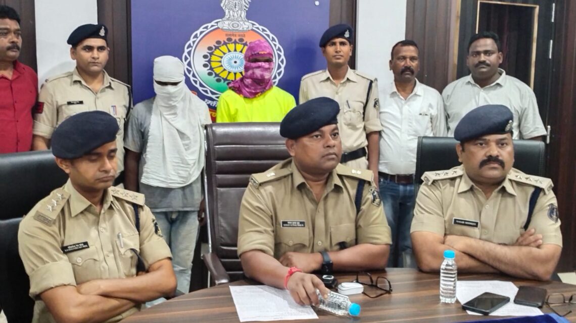 Durg News : पुलिस ने चैन स्नेचिंग के मामलो का किया खुलासा, पैदल सड़क पर जाती हुई महिलाओं को बनाते थे निशाना…02 आरोपी गिरफ्तार