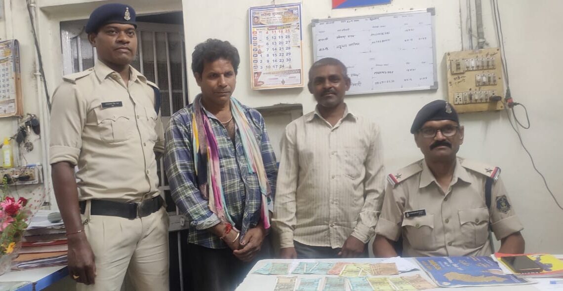 पुलिस अधीक्षक संतोष सिंह के निर्देशन पर कोतवाली पुलिस एवं साइबर टीम की संयुक्त कार्यवाही