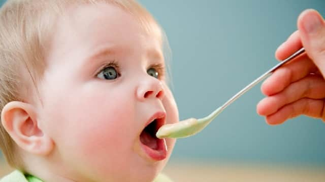 Baby Food Recipe: 6 महीने से 1 साल के बच्चे को आप खिला सकते हैं ये चीजें, जल्दी होगी बेबी की ग्रोथ