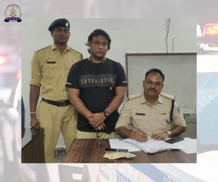 आनलाईन सट्टा खिलाने वाले 01 सटोरियों के विरूद्ध चांपा पुलिस ने की कार्यवाही