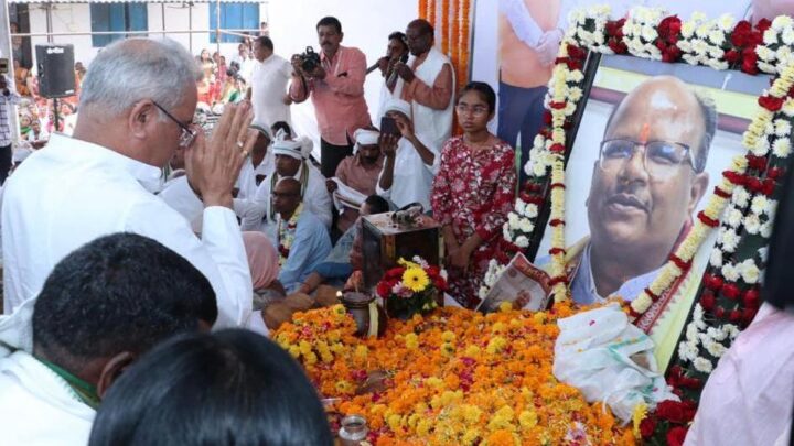 RAIPUR : मुख्यमंत्री ने स्वर्गीय मनोज सिंह मण्डावी की समाधि पर पुष्प अर्पित कर उन्हें दी श्रद्धांजलि