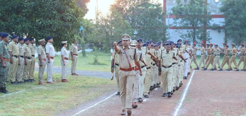 कबीरधाम पुलिस ने की एकता परेड