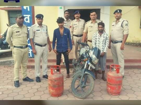 JANJGIR CHAMPA : गैस सिलेंडर चोरी करने वाले आरोपियों को जांजगीर पुलिस ने किया गिरफ्तार