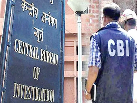 Kolkata Rape Murder Case: हॉस्पिटल के पूर्व प्रिंसिपल संदीप घोष के आवास समेत 15 ठिकानों पर CBI की छापेमारी