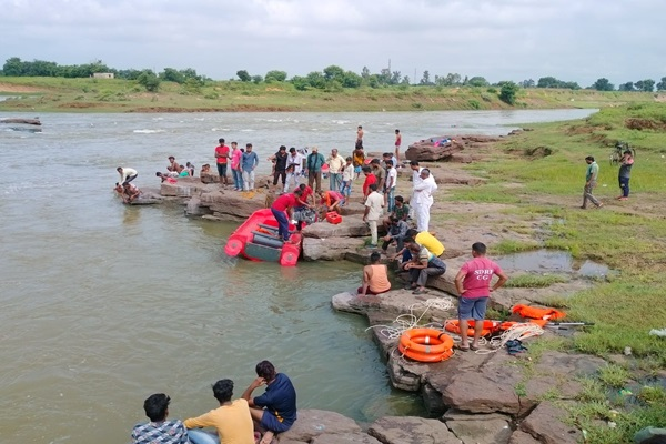 RAIPUR NEWS : खारुन बेंद्री डैम में डूबे युवक का शव बरामद, SDRF की टीम ने अलसुबह चलाया था रेस्क्यू ऑपेरशन