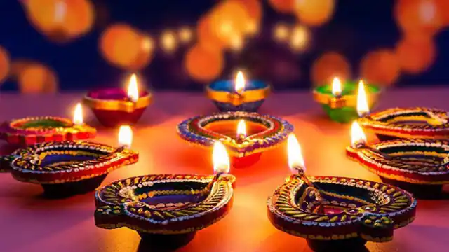 Diwali bhog 2022: दीपावली पर भगवान गणेश और मां लक्ष्मी को प्रसन्न करने के लिए इन चीजों का लगाए भोग