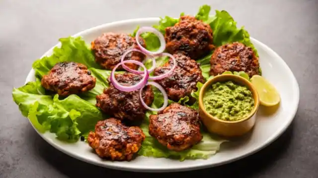 Veg Kebab: घर आने वाले हैं मेहमान तो बनाएं वेज कबाब, स्वाद में लगते हैं लाजवाब