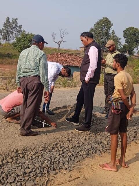 अधिकारियों को निर्माण कार्य की गुणवत्ता का ध्यान रखने के निर्देश