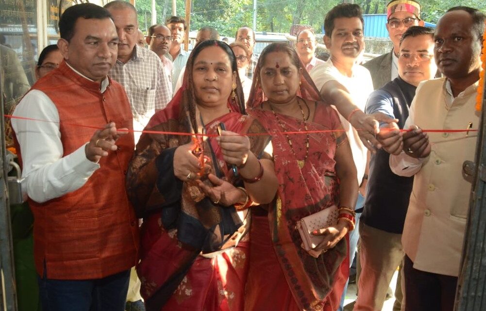 जिला पंचायत अध्यक्ष श्रीमती शिवकला कंवर ने प्रयोगशाला का किया शुभारंभ