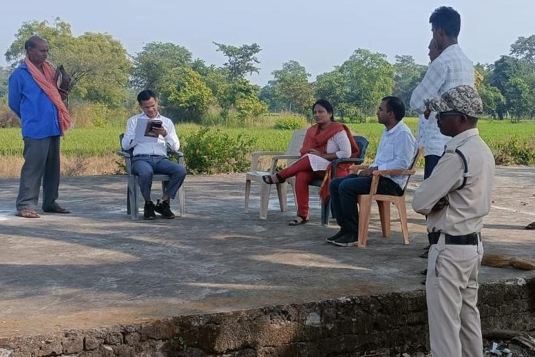 SDM ने कड़ारी, झरना, गिधौरी और सरहर के धान उपार्जन केन्द्र का किया निरीक्षण