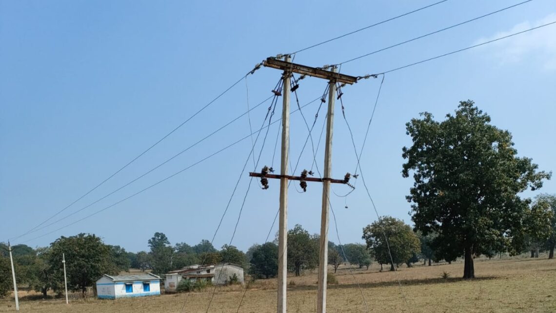 बिजली से जगमग हुए सुदूर वनांचल के पांच गांव,653 परिवारों के घरों में फैला उजियारा