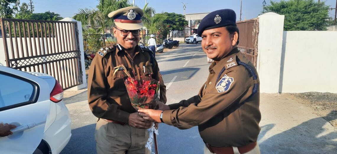 पुलिस अधिकारियों की ली वर्चुअल बैठक, घटना चाहे किसी भी थाना का हो सूचना पर त्वरित करें कार्यवाही