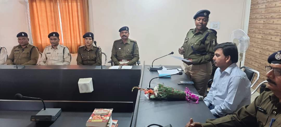 सूरजपुर में पुलिस जवानों के रिफ्रेसर कोर्स का हुआ शुभारंभ