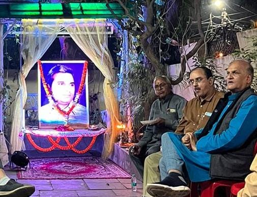 स्व. कुलदीप निगम के नाम से भी बाल वीरता पुरस्कार शुरू किया जाना चाहिए : गिरीश पंकज