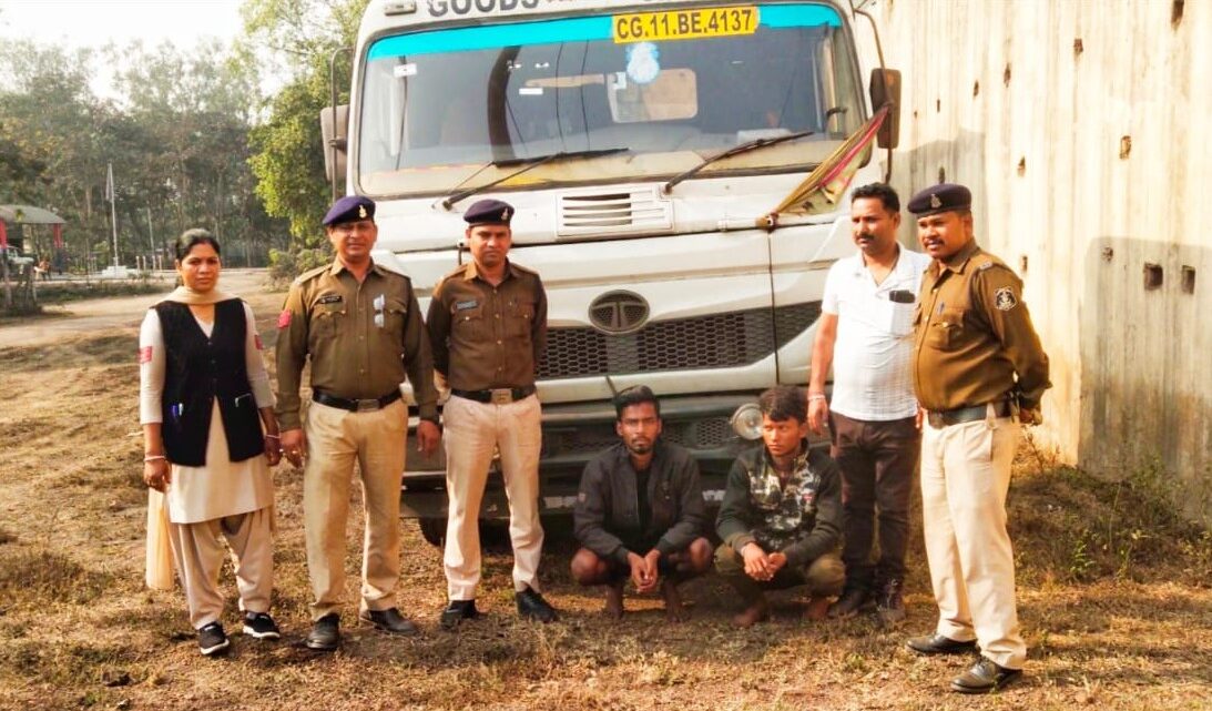 KORBA CRIME  : कुसमुंडा खदान में कोयला चोरी करने वाले आरोपी पुलिस के गिरफ्त में….ट्रेलर व कोयला जफ्त,