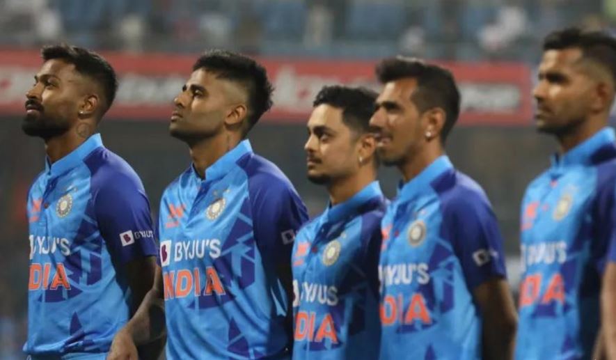 IND vs SL: दूसरे टी 20 मैच के तहत टीम इंडिया की Playing 11 में बदलाव तय, ये खिलाड़ी होंगे बाहर