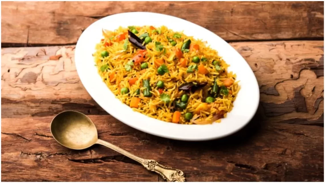 Junglee Pulao Recipe: नाम से जंगली मगर खाने में बेहद क्लासिक है यह पुलाव, डिनर और लंच में कर सकते हैं ट्राय