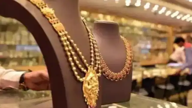 Gold Silver Price Today: सस्ता हुआ सोना, चांदी के दाम भी गिरे; जानें क्या है कीमत?