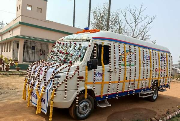 गोंदलपुरा खनन परियोजना के तहत अदानी फाउंडेशन ने फ्री मेडिकल वैन सर्विस शुरू की !