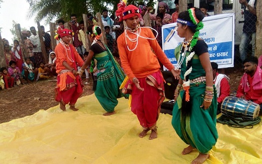 कला-जत्था के माध्यम से शासन की योजनाओं का किया गया प्रचार-प्रसार