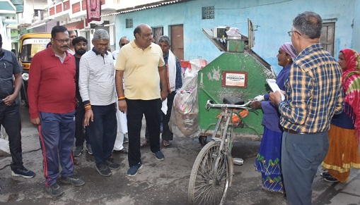 KORBA : राजस्व मंत्री ने वार्ड क्र. 06 व 21 का दौरा कर निगम के सफाई कार्यो का किया निरीक्षण, देखी शहर की सफाई व्यवस्था