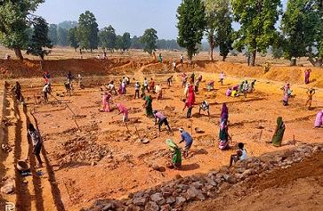 पीएम विश्वकर्मा कौशल सम्मान योजना की शुरुआत,योजना के तहत पात्र लोगों को 3 लाख रुपए का ऋण 5% रियायती ब्याज दर पर होगा उपलब्ध