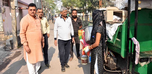 KORBA : वार्ड क्र. 12 शारदा विहार में स्वच्छता अभियान का जायजा लिया महापौर, सभापति ने