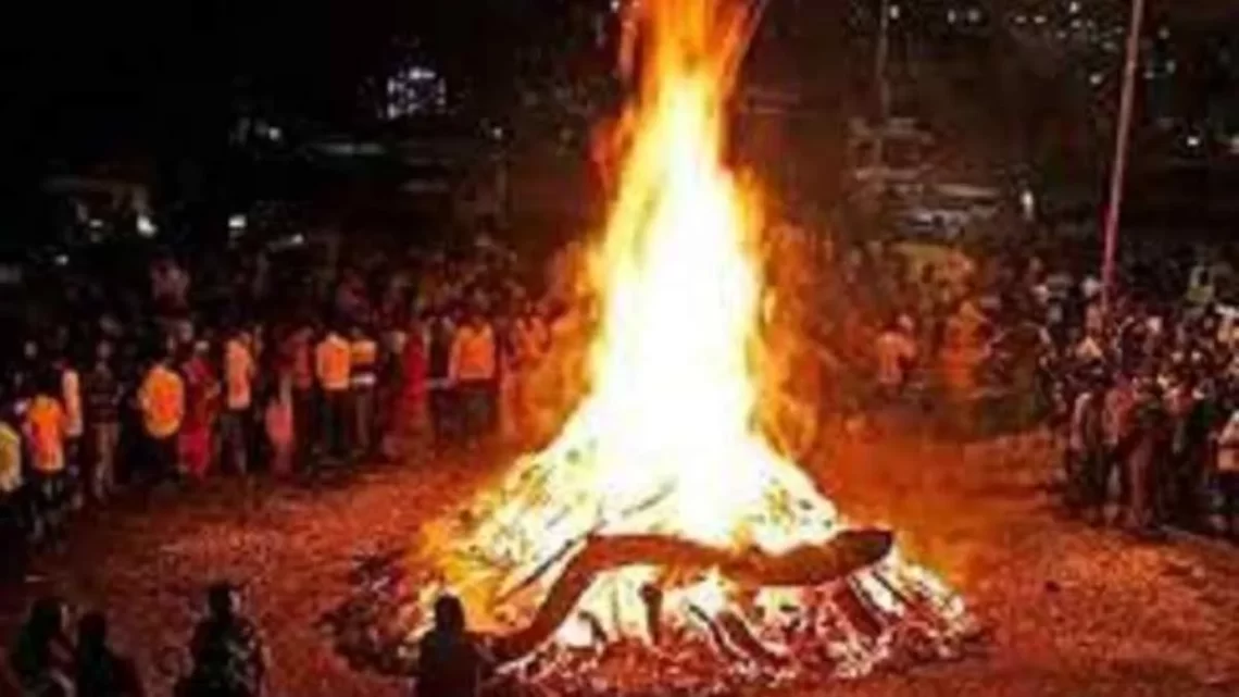 Holika Dahan 2023: होलिका दहन की राख से करें ये खास टोटके, रोग- दोष से छुटकारा के साथ होगा धन लाभ