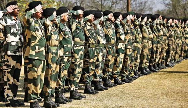 BSF Recruitment 2024:सेना में नौकरी का सपना देख रहे युवाओं के लिए सुनहरा मौका,162 पदों पर निकली बंपर भर्ती,देखे डिटेल्स..