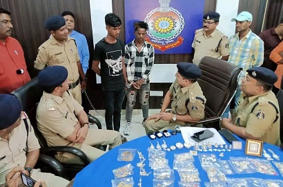 Durg Crime News : डॉन और गबरू गिरफ्तार, बड़ा अपराधी बनने दिए थे इस वारदात को अंजाम….