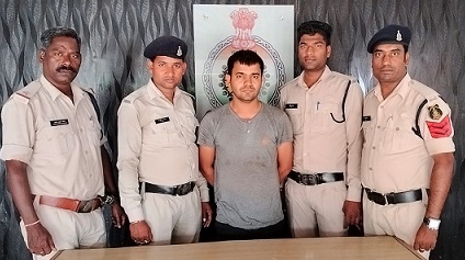 अश्लील वीडियो वायरल करने वाला आरोपी को शिवरीनारायण पुलिस ने पहुँचाया सलाखों के पीछे…..