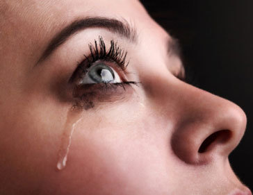 Benefits of Crying: हंसने जितना ही फायदेमंद है रोना भी, जुड़े हैं सेहत के कई सारे फायदे…..