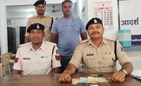 ऑनलाइन सट्टा खिलाने वाला आरोपी चढ़ा पुलिस के हत्थे…