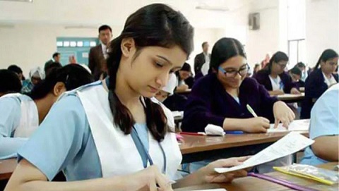 CBSE Board Result 2023: नहीं आई टॉपर्स लिस्ट, इन 3.75 लाख स्टूडेंट्स को मिलेगा मेरिट सर्टिफिकेट….