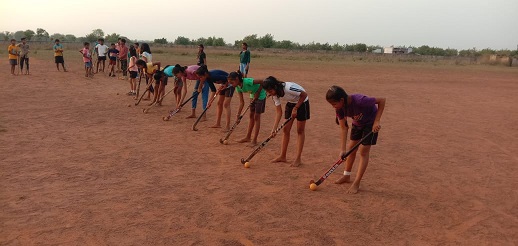 CG NEWS : ग्रीष्मकालीन खेलकूद प्रशिक्षण शिविर में विभिन्न खेलों के गुर सीख रहे बच्चे