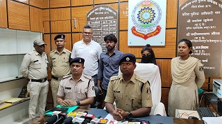 Korba Blind Murder Case : अंधे कत्ल की गुत्थी पुलिस ने 24 घण्टे के अंदर सुलझाया, पत्नी ने ही कराई सुपारी देकर अपने पति की हत्या….