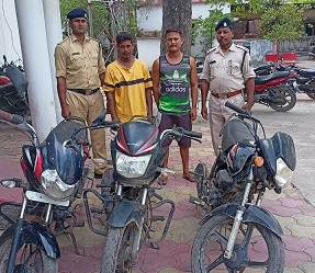 मोटरसाइकिल चोरी करने वाले 02 आरोपी चढ़े, Champa Police के हत्थे….