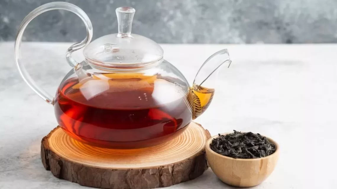 Black Tea Benefits: दिल की सेहत से लेकर पाचन तंत्र तक, ब्लैक टी पीने से मिलते हैं कई अन्य फायदे