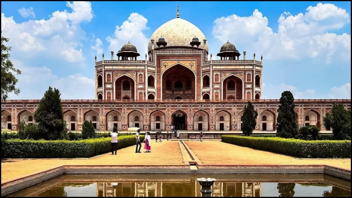 Monuments in India: महिलाओं ने बनवाए थे भारत के ये मशहूर स्मारक, आज ही बनाएं घूमने का प्लान