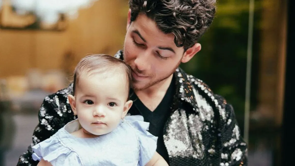 Nick Jonas With Malti: मालती संग निक जोनस ने शेयर की क्यूट फोटो, फैंस बोले- ‘जैसे पिता वैसी बेटी’