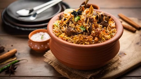 World Biryani Day 2023: भारत में मशहूर हैं ये 5 तरह की बिरयानी, एक बार जरूर चखें इनका स्वाद