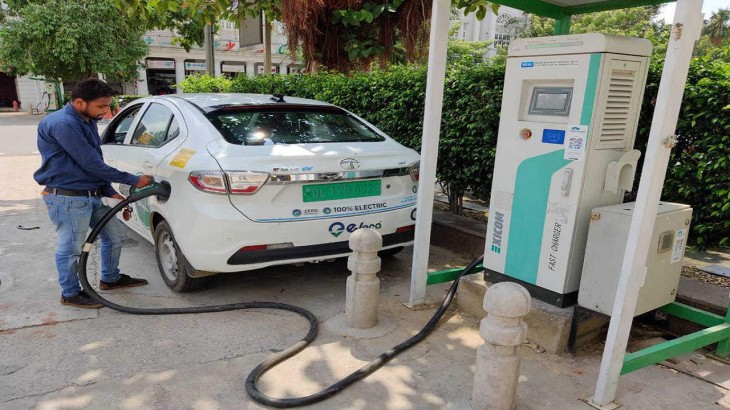 GOOD NEWS : महंगे Electric Vehicle से मिलेगी निजात, सरकार लेने जा रही है ये बड़ा फैसला…