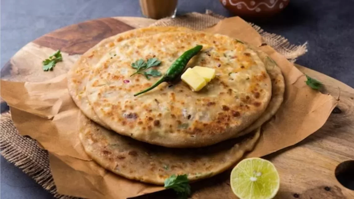 Soya Paratha Recipe: आलू के पराठे खाकर हो गए हैं बोर, तो आज ही बनाएं सोया चंक्स के पराठे