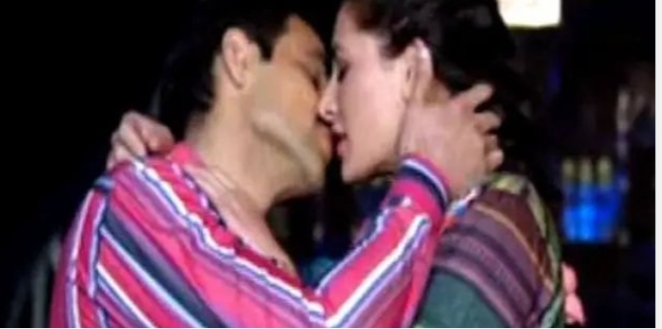 जब Kissing scene शूट करते समय अपने होश खो बैठी ये मशहूर एक्ट्रेस, कट बोलने के बावजूद नहीं रुकीं और फिर…