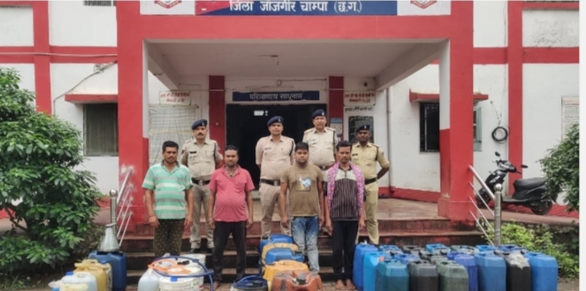 डीजल चोरी करने वाले 4 आरोपी चढ़े बलौदा पुलिस के हत्थे….