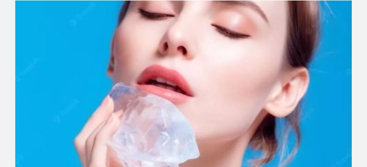 Ice For Skin: मुंहासे ठीक करने से लेकर सूजन कम करने तक, चेहरे पर बर्फ लगाने के ये हैं बड़े फायदे